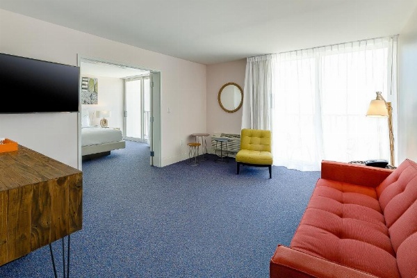 Plunge Beach Hotel image 16