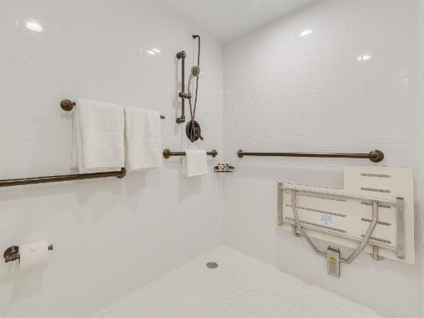 Plunge Beach Hotel image 25